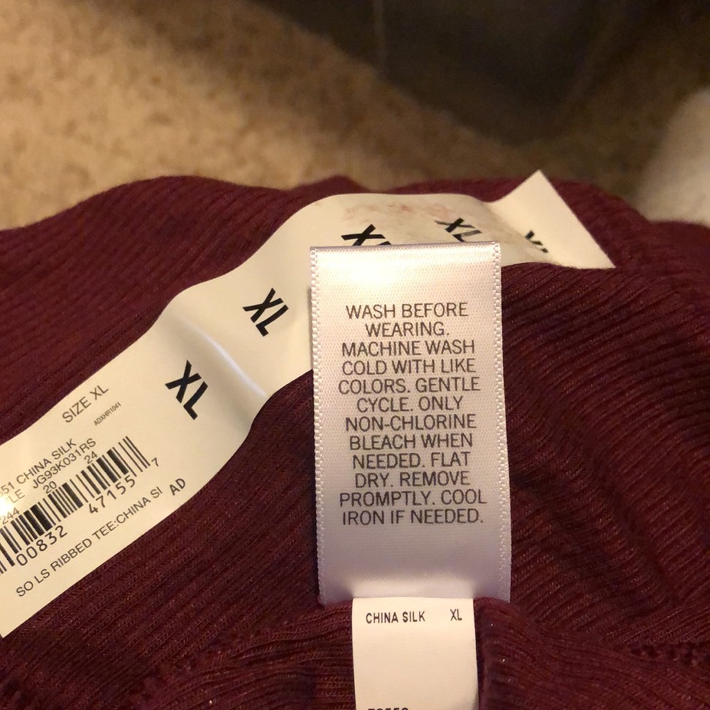 NWT Burgundy Long Sleeve Soft Ribbed Top for Women - Picture 9 of 9
